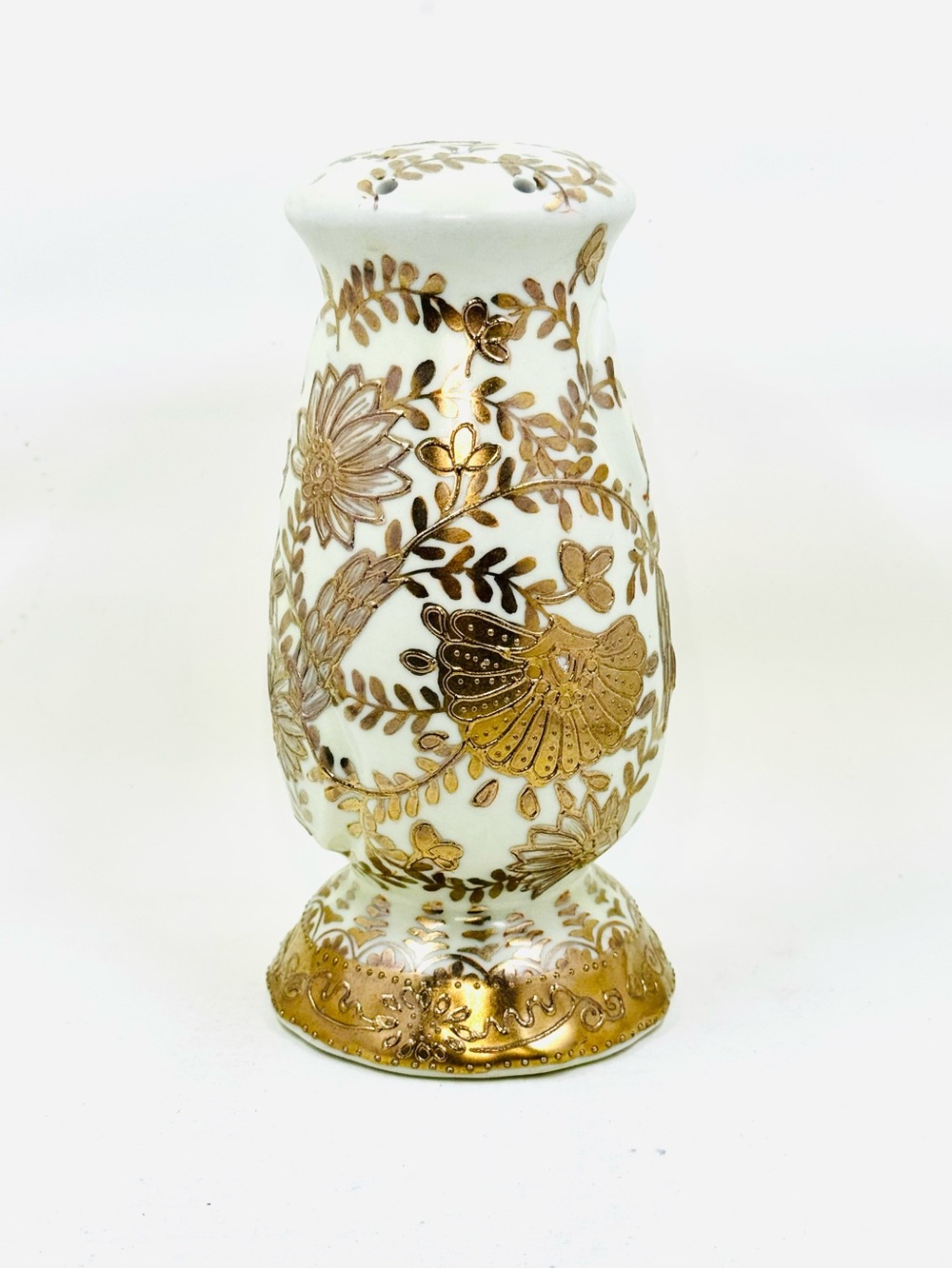 Nippon Vintage Signed Hand Painted Raised Gold Embossed Hat Pin Holder 6.25”X3”